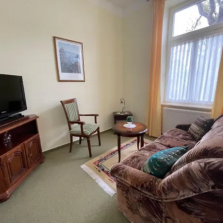 Appartement Ferienzimmer #14 Merkur In *